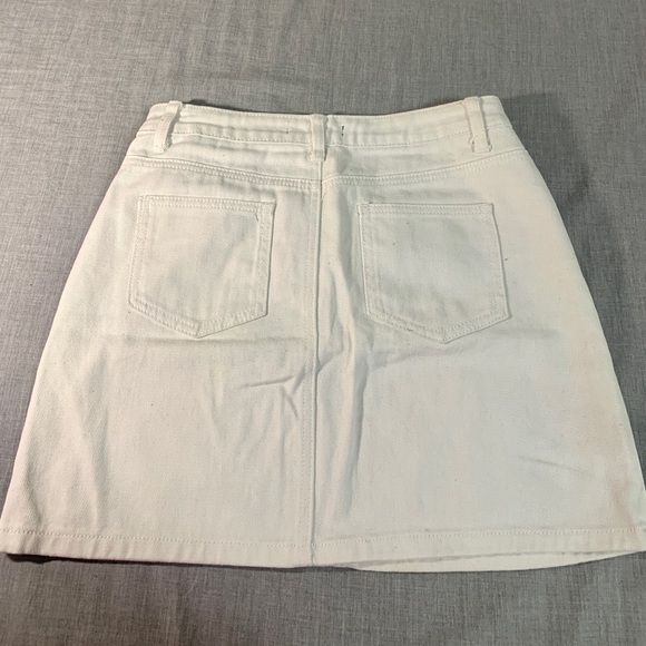 White high waist skirt - Picture 2 of 2